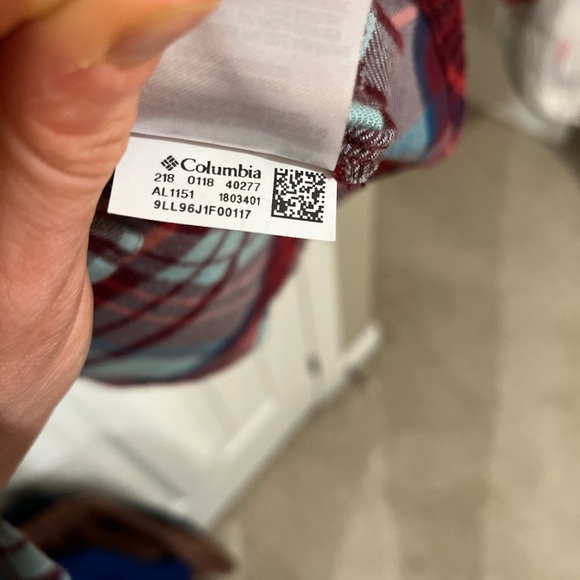 Columbia Flannel Simply Put II Rich Wine Plaid Sz M - Picture 5 of 12